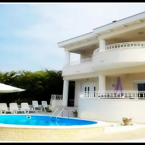 Apartament Bella By The Sea - Heated Pool, Jacuzzi, Sauna, Kožino