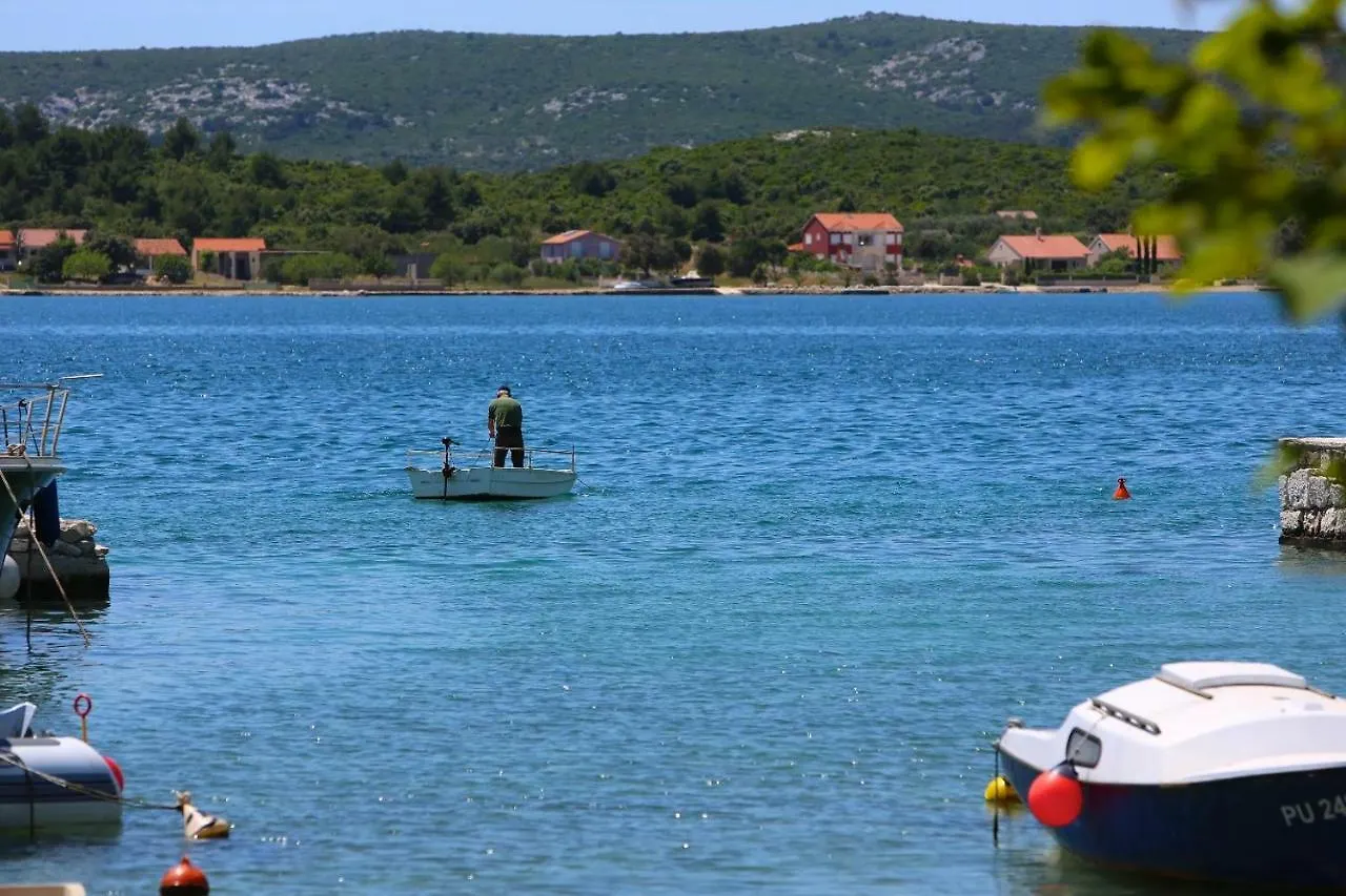 Apartments Fjaka Sveti Filip i Jakov