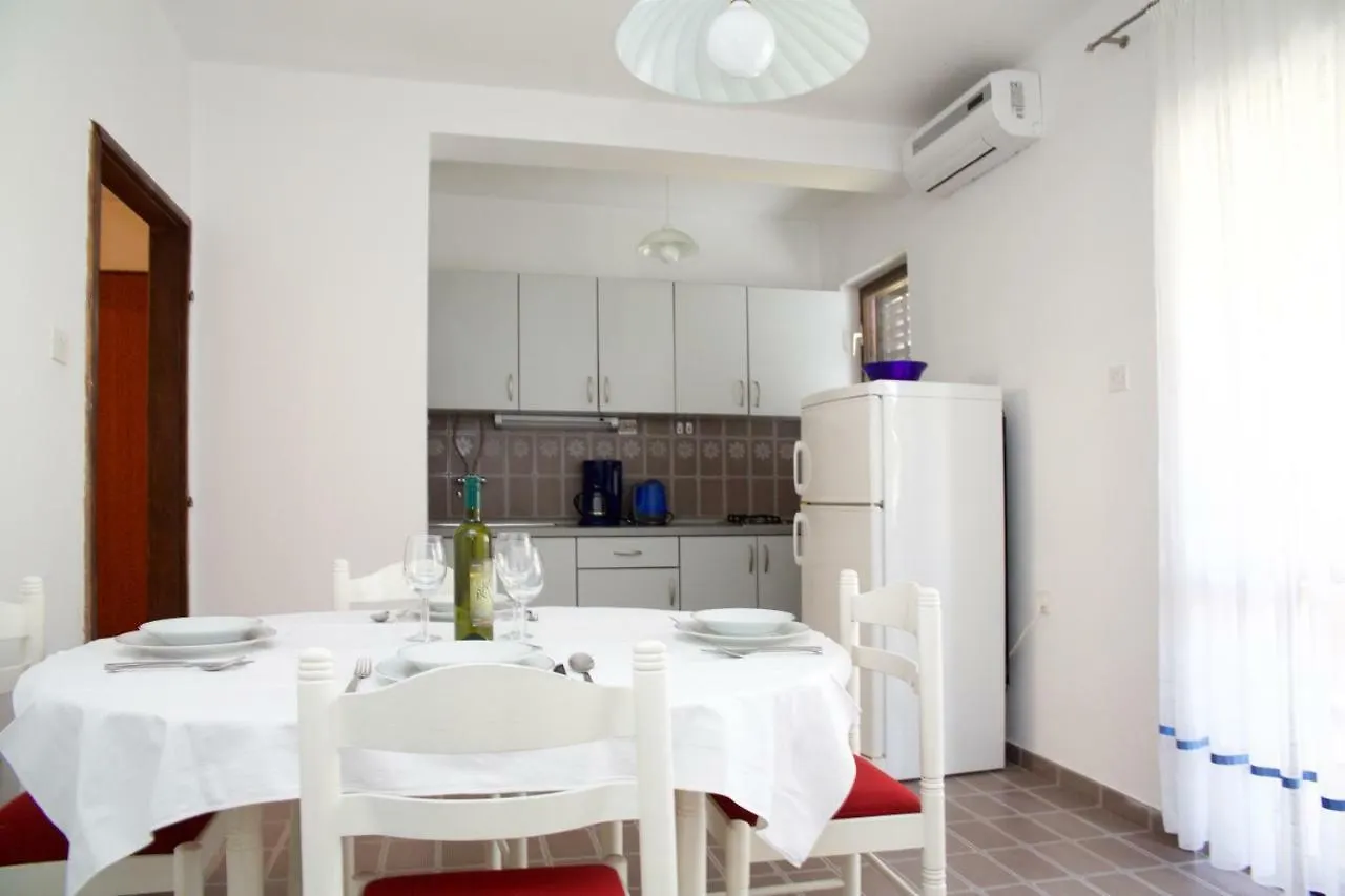 Apartments Fjaka Sveti Filip i Jakov