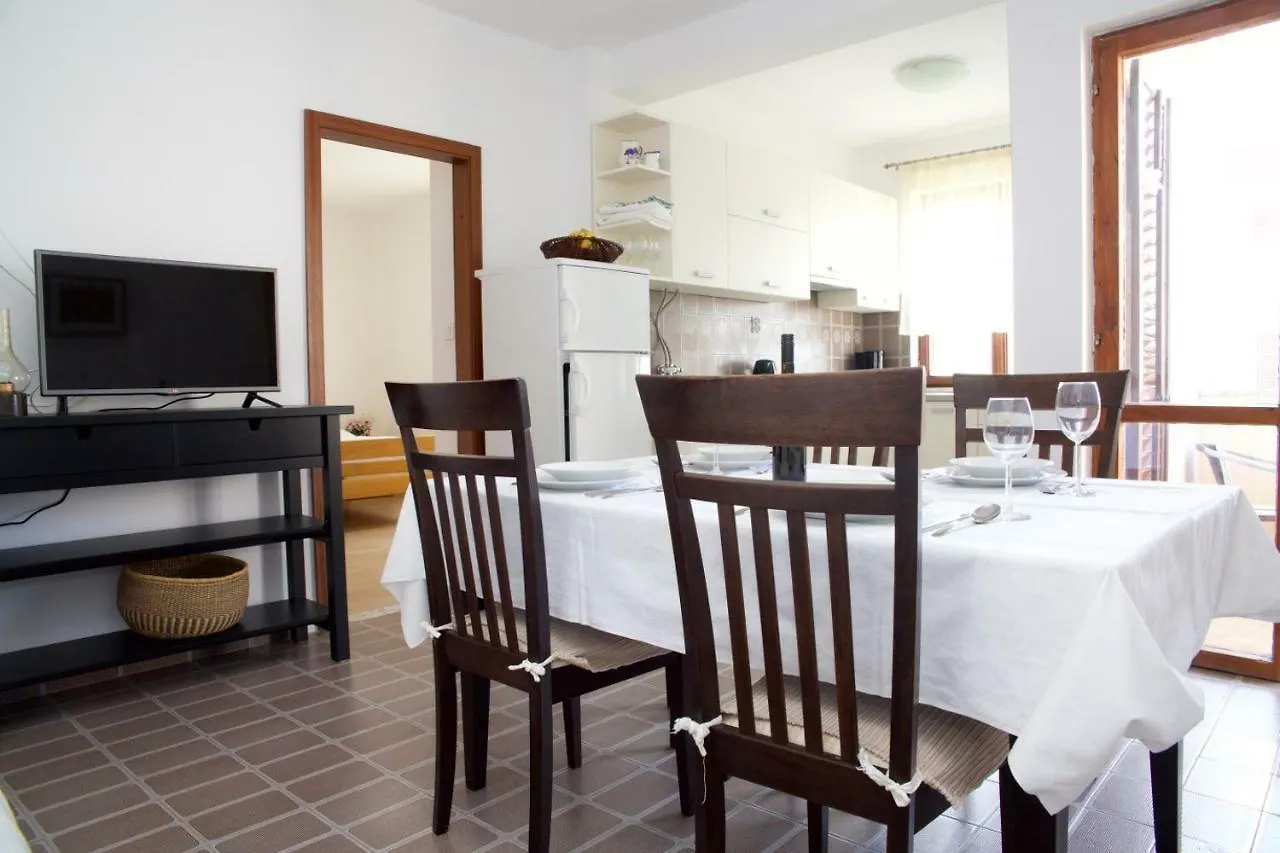 Apartments Fjaka Sveti Filip i Jakov 0*,  Croatia