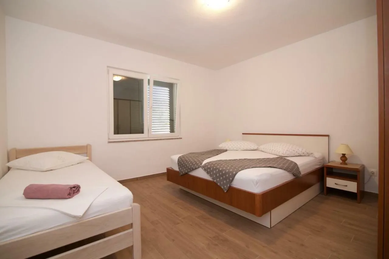 Apartments Fjaka Sveti Filip i Jakov Croatia
