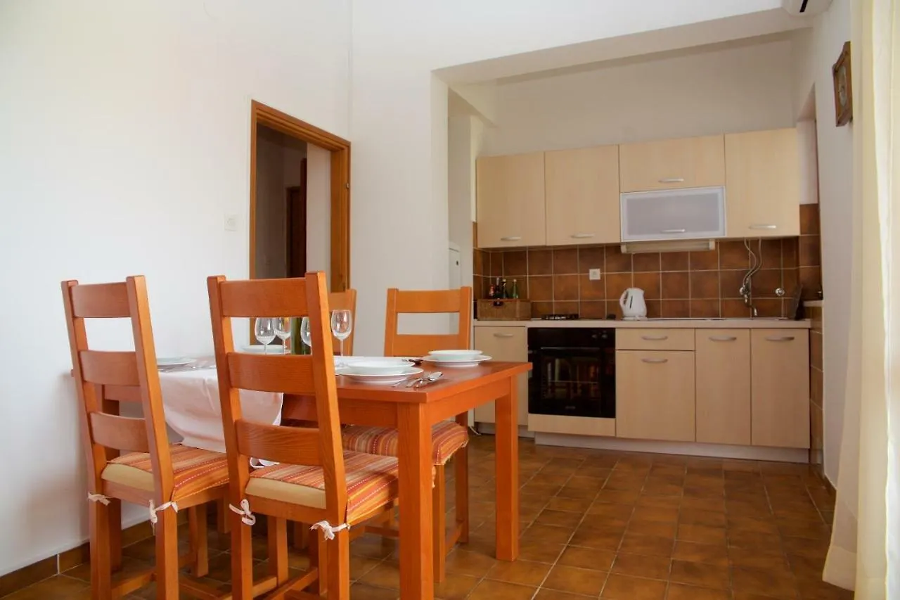 Apartments Fjaka Sveti Filip i Jakov