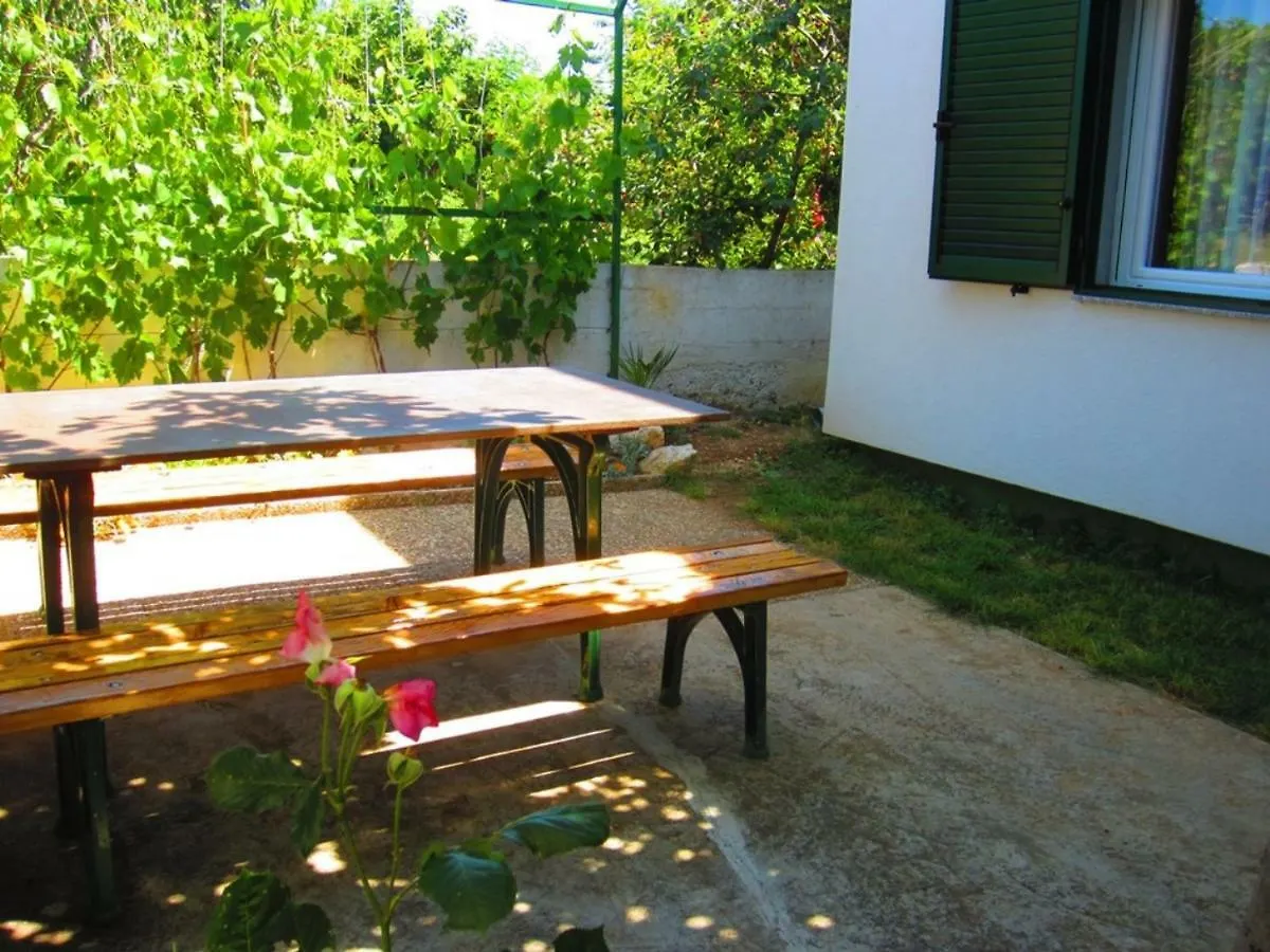 Apartments Fjaka Sveti Filip i Jakov