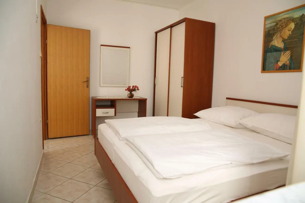 Apartments Fjaka Sveti Filip i Jakov