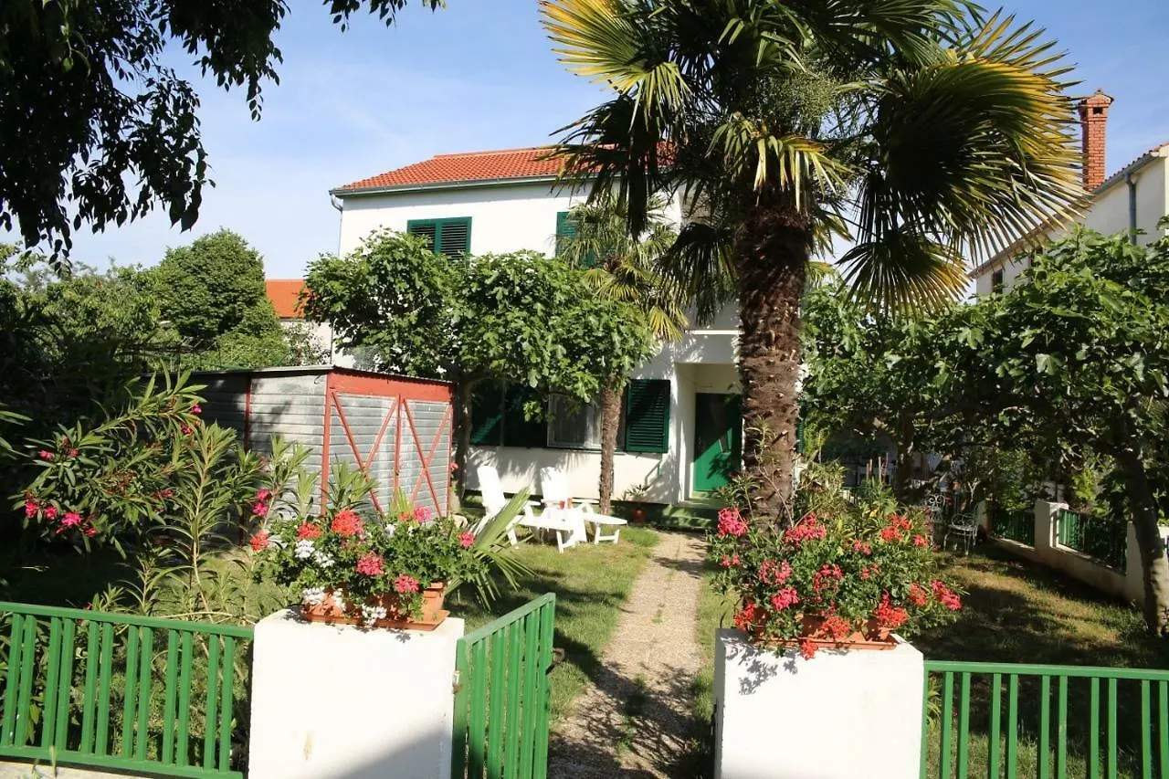 Apartments Fjaka Sveti Filip i Jakov